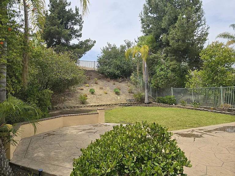 8298 Bryn Glen Way — Photo 24