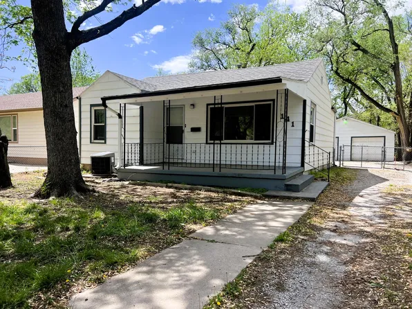 141 S Custer Ave, Wichita, KS 67213