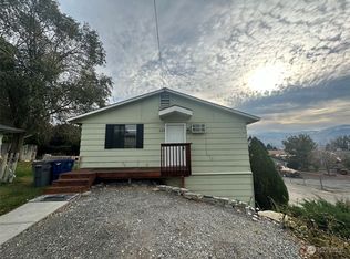 152 13th St NE, East Wenatchee, WA