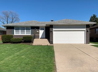 8239 Madison Ave, Munster, IN 46321