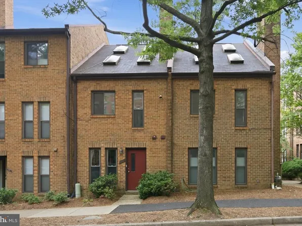 4411 7th St N, Arlington, VA 22203