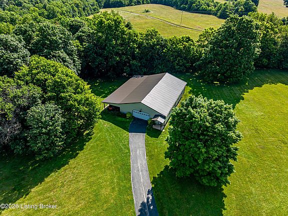 4th image of 37 Timberwood Dr