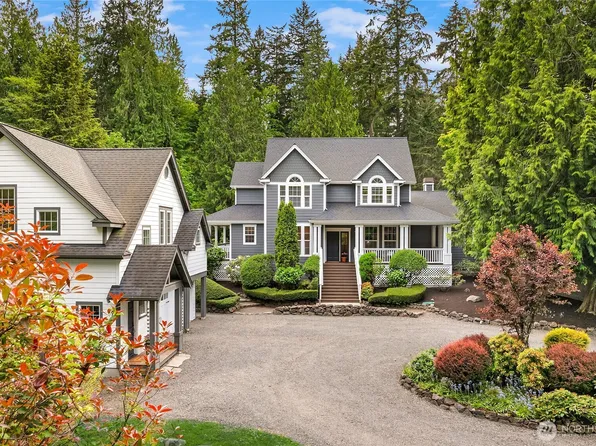 10259 & 10261 NE Sunrise Place, Bainbridge Island, WA 98110