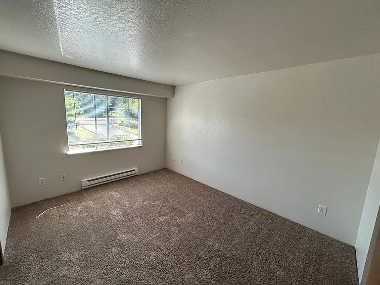 10310 92nd St SW — Photo 6