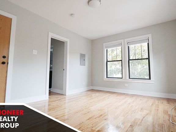 4th image of 2900 N Mildred Ave #2900A1