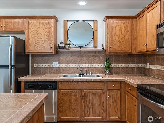 5th image of 1417 Evergreen Park Drive SW #201