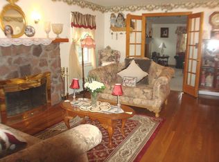 255 Bell Ave, Hasbrouck Heights, NJ 07604