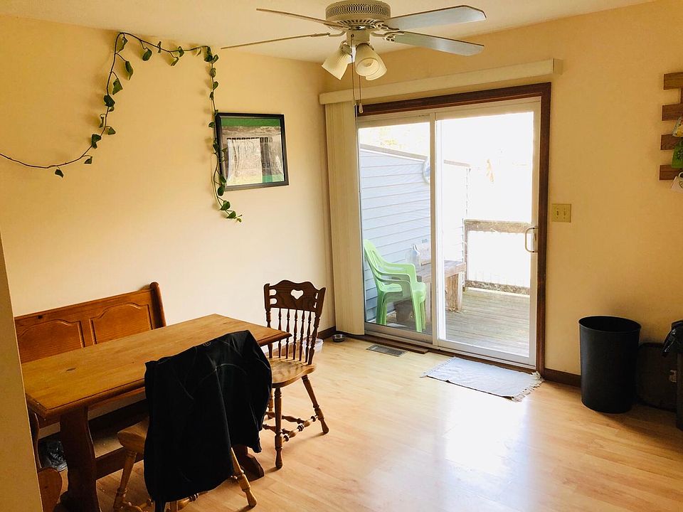 2nd image of 27 Barlow St