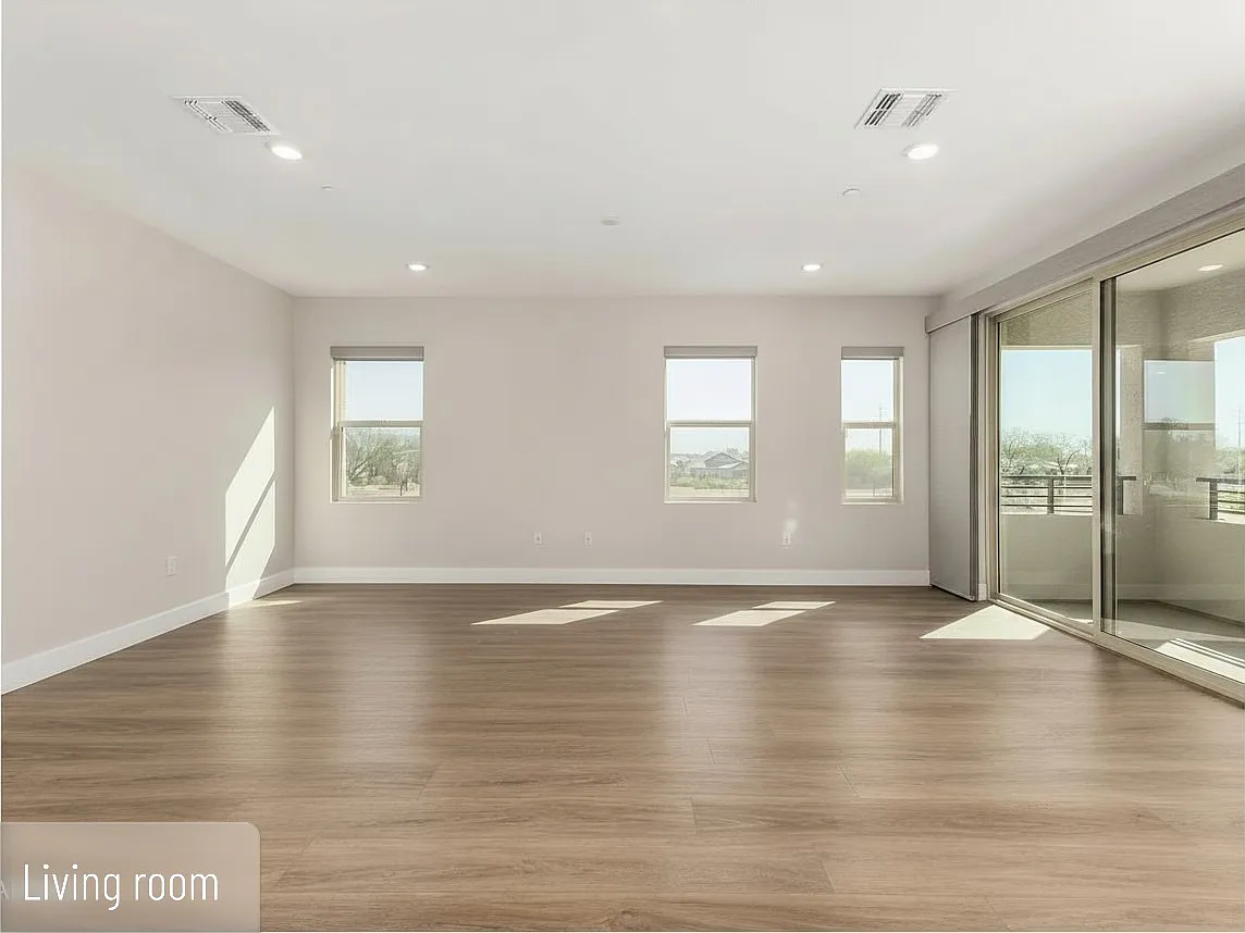 3 bed, 1611 sqft, $2,400 — Photo 4