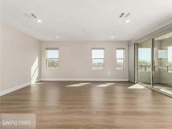 4th image of 675 E Ginko Ave #201
