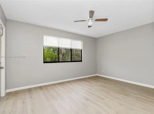 9188 W Atlantic Blvd, Coral Springs, FL 33071
