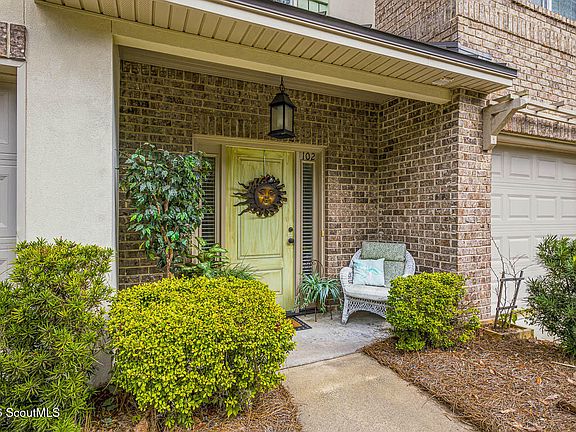 3rd image of 102 Reserve Ln