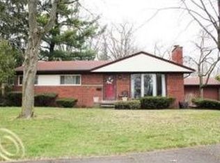 33808 Glenview Ct, Farmington, MI