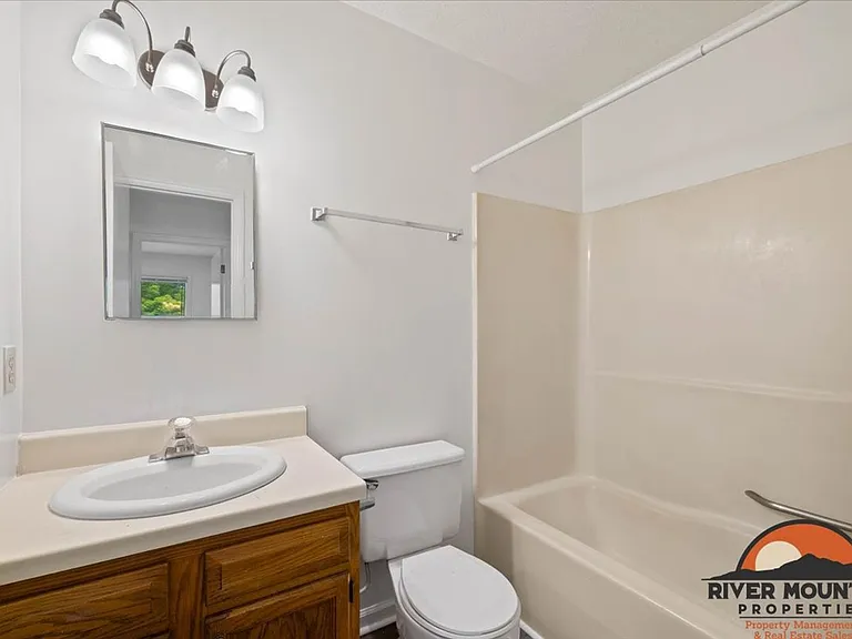 1485 Sandy Cir — Photo 12