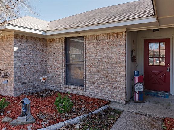 4th image of 104 Meadow Dr