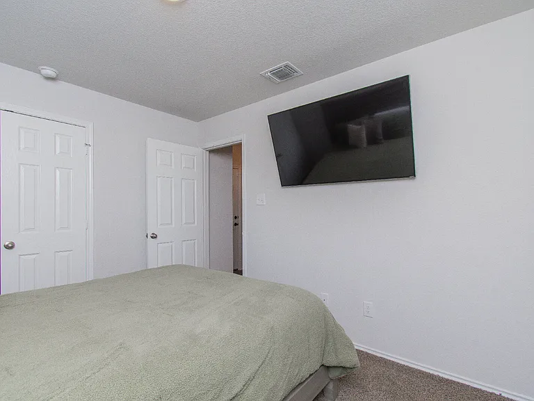 2404 Freddie L. Nichols Sr. Dr — Photo 18