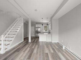 21 Tyson Ln, Jersey City, NJ 07304