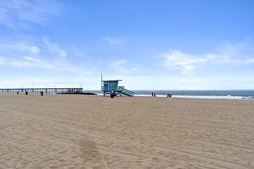 21 S Venice Blvd Photo 1