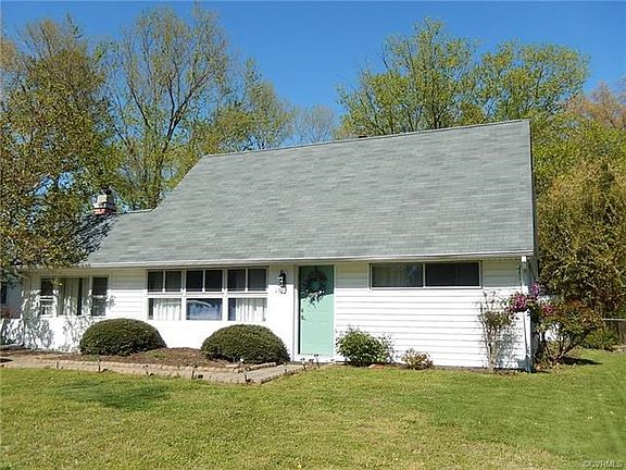 Welcome to 1323 Camrose Rd in the West End! Brick and Vinyl exterior, newer roof and all new vinyl replacement windows!