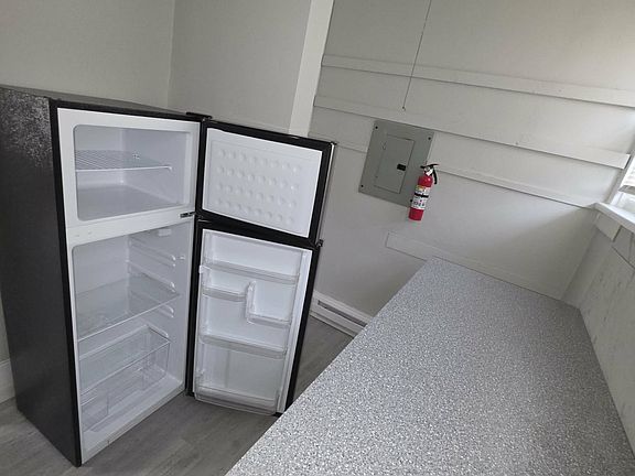 2nd image of 100 W 4th St APT 2