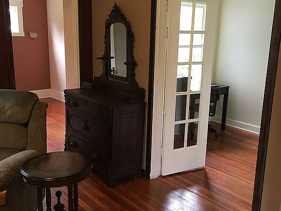 3rd image of 339 Cushing St NW
