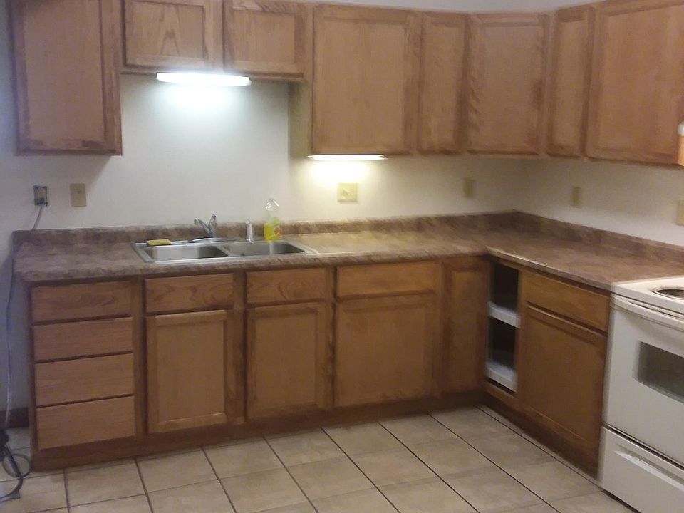 2nd image of 159 N Lake Ave