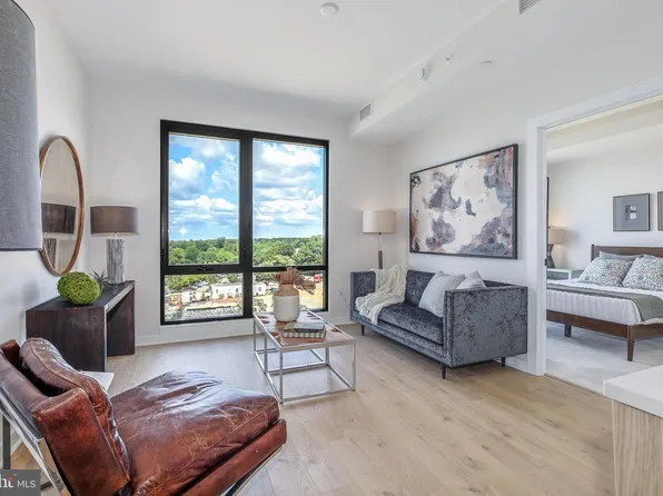 255 W Falls Station Boulevard Fls #709, Falls Church, VA 22046