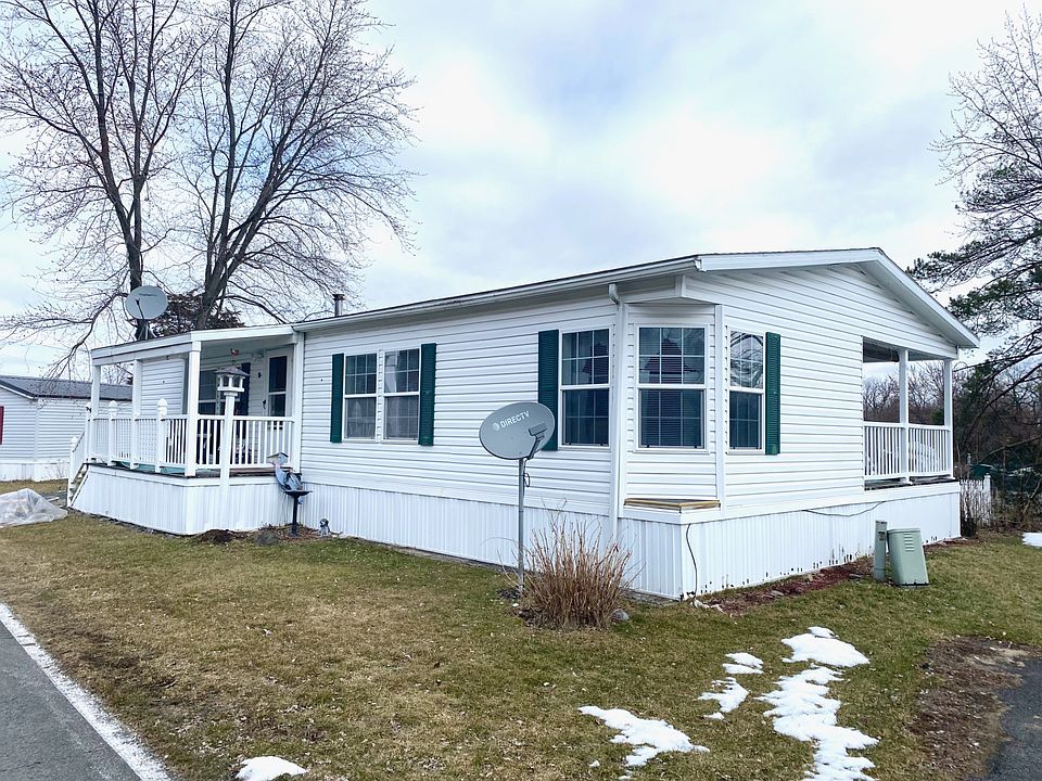 1st image of 42 Winnie Ave #9