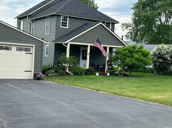 8875 Shellman Dr, Cicero, NY 13039