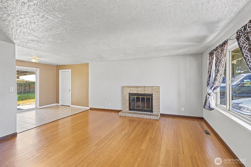4th image of 27054 124TH Avenue SE