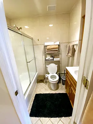 Rented by Brooklyn Property Group LLC | media 27