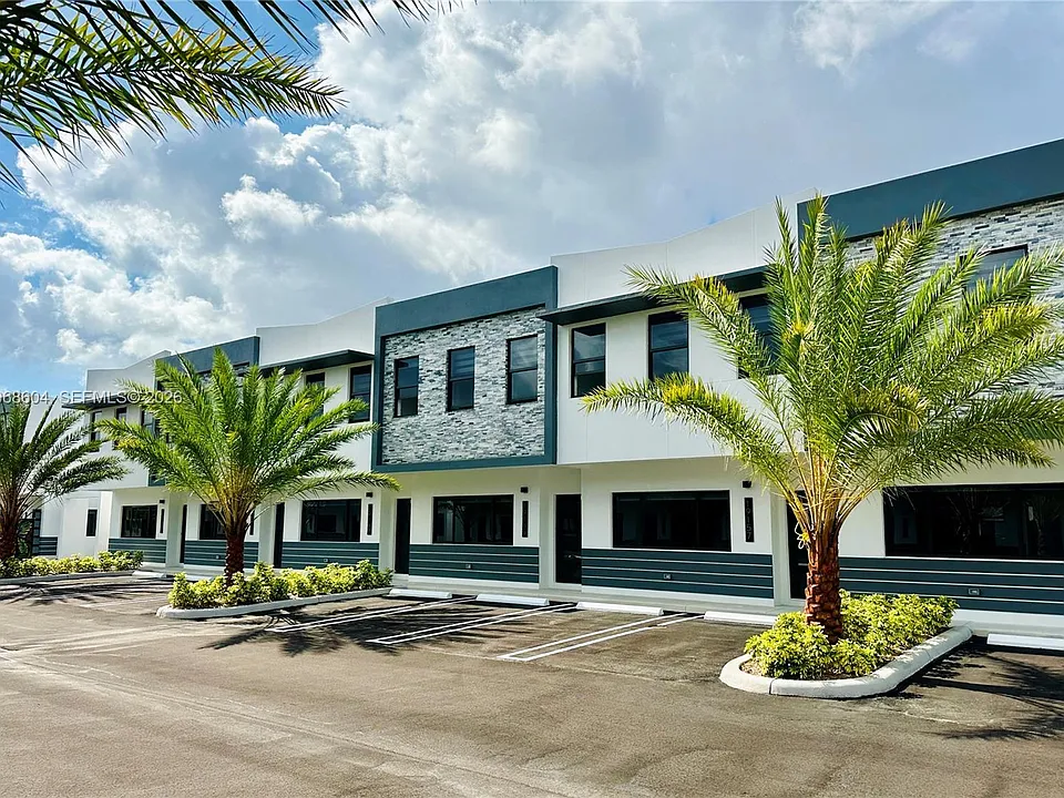19177 NW 37th Ave
