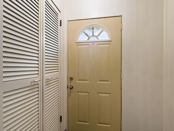 3rd image of 4069 Richmond St NW