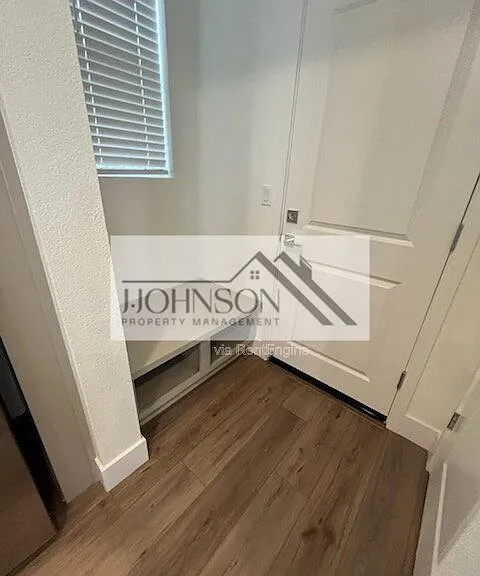 7325 Savoy Pl — Photo 10