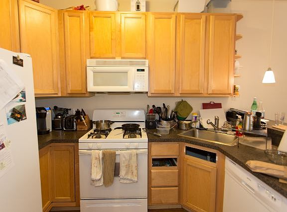 2nd image of 1720 W Beach Ave #3