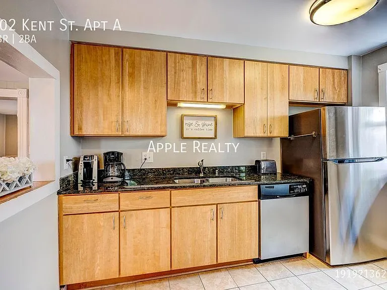802 Kent St #A — Photo 13