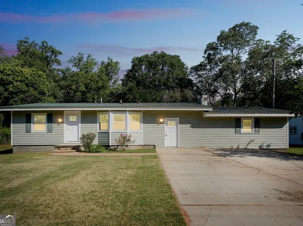 309 Lagrange St, Grantville, GA 30220