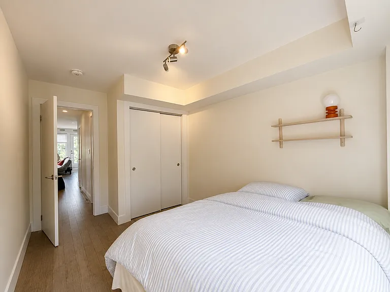 1175 Dovercourt Rd #4 — Photo 13