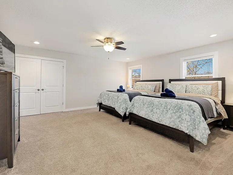 Almand Dr — Photo 30