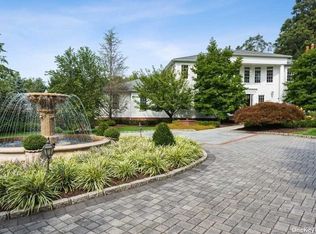 122 Old Field Rd, Setauket, NY 11733