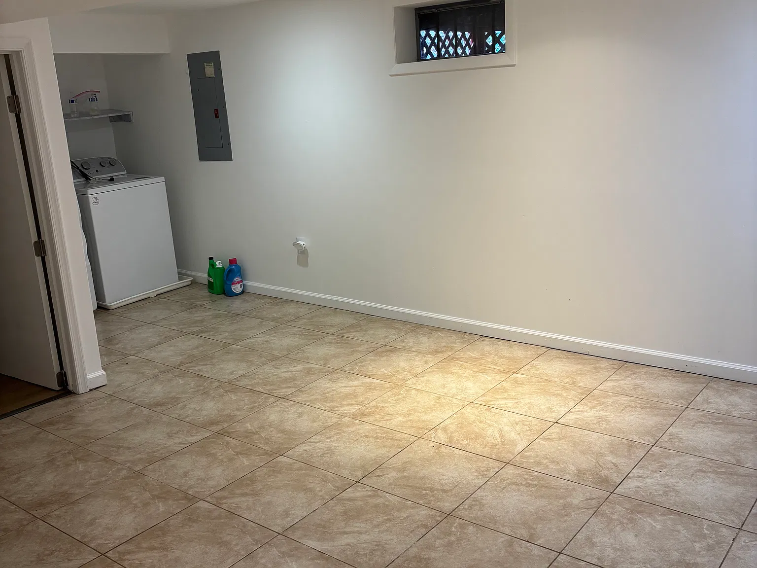 2 bed, 896 sqft, $2,500 — Photo 4