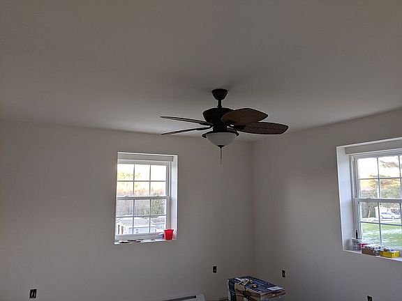 5th image of 3072 Princeton St