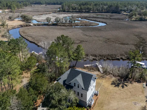 7527 Ladys Secret Ln, Awendaw, SC 29429