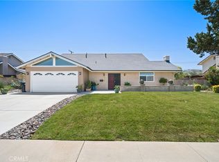 460 W Mission Rd, Corona, CA 92882
