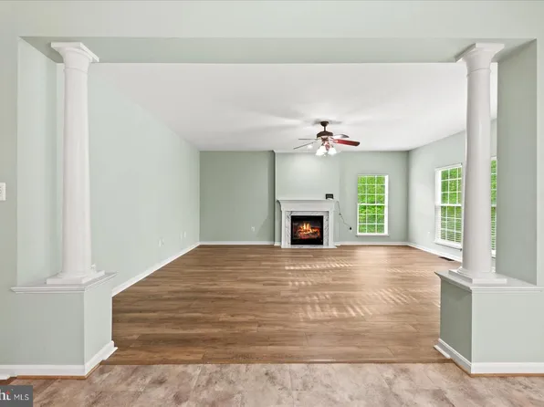59 Twin Hill Ln, Stafford, VA 22554