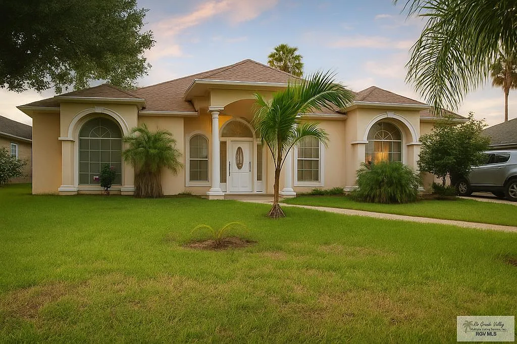 3 bed, 2.0 bath, 1940 sqft, $2,000 — Photo 1