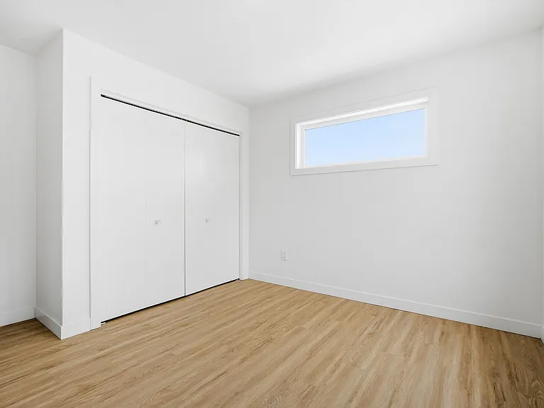 2 Villeneuve Blvd — Photo 11