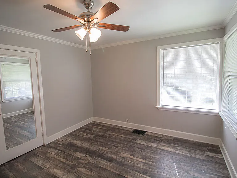 301 W Forest Ave — Photo 23