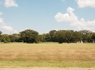 102 Lakeland Cir, Rosharon, TX 77583