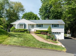 26 Mills Ave, Norwood, NJ 07648